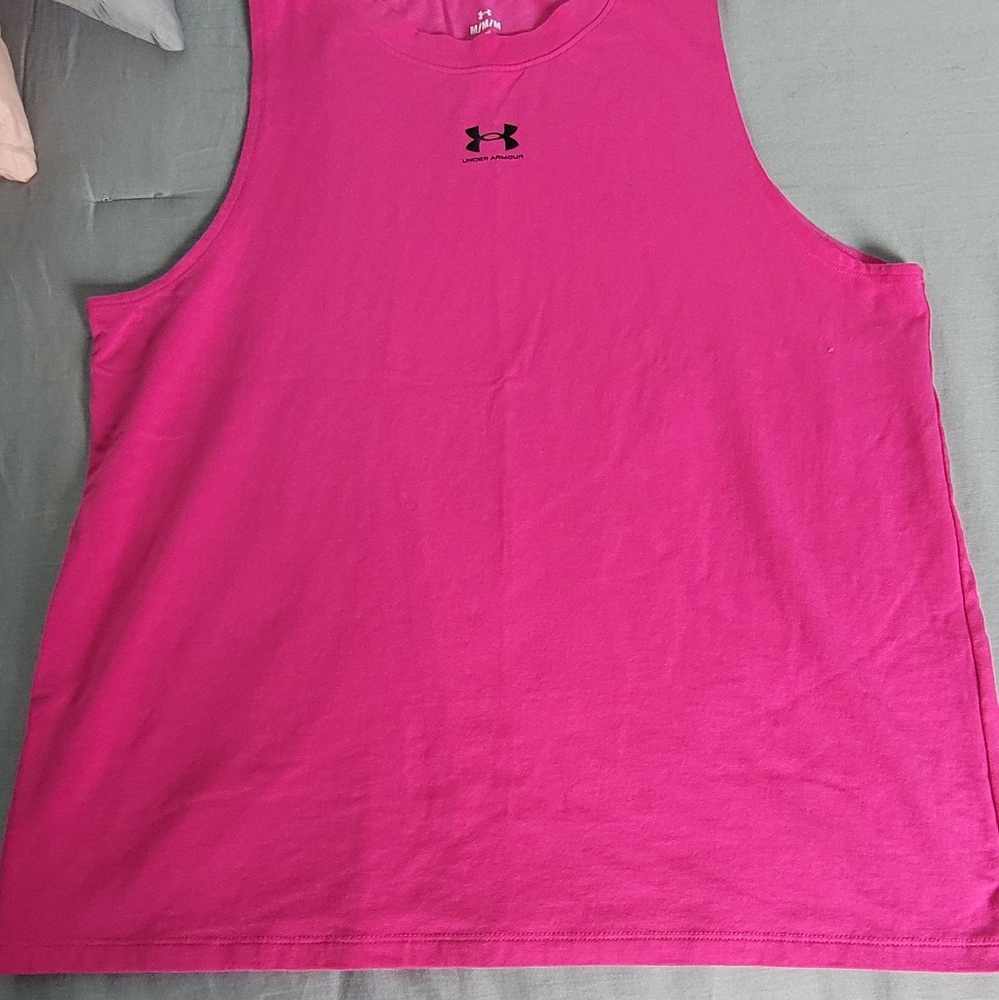 Under Armor muscle tank